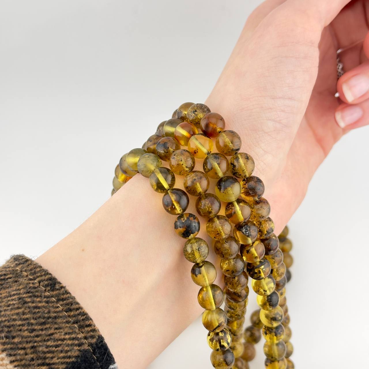 Янтарь натуральный размер 9мм
